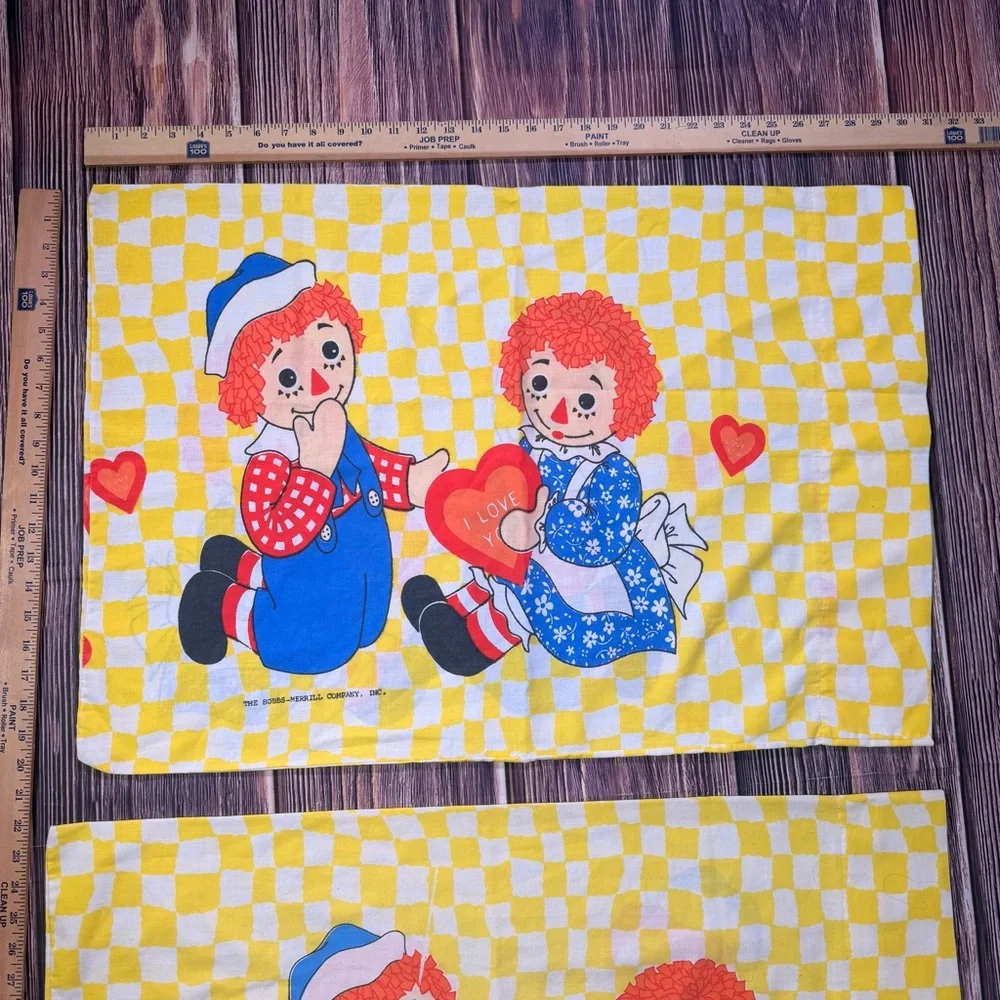 Vintage Yellow Twin Raggedy Ann & Andy Bobbs Merrill 2 Pillow Cases